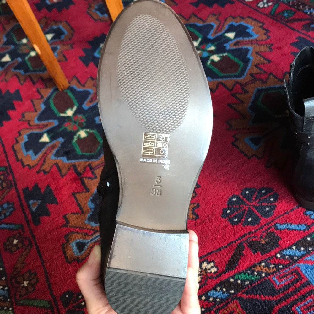 Black Leather ankle boots! - Picture 6 of 10